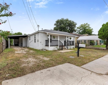2701 Almendares Avenue - Photo Thumbnail 19