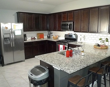 3919 Mcdonough Way - Photo Thumbnail 1