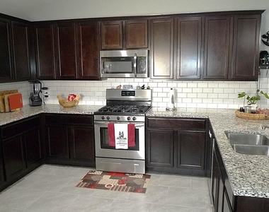 3919 Mcdonough Way - Photo Thumbnail 2