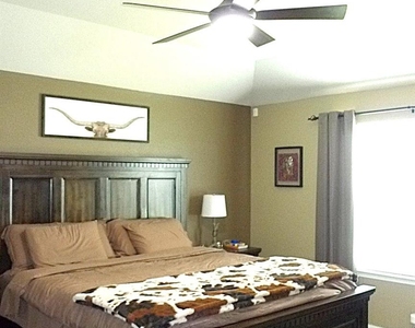 3919 Mcdonough Way - Photo Thumbnail 10
