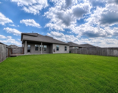 13821 Rock Island Trail - Photo Thumbnail 22