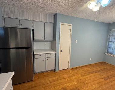 1707 Windy Meadow Drive - Photo Thumbnail 12
