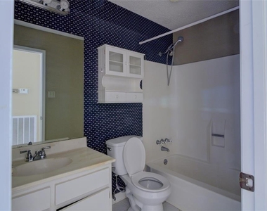 1707 Windy Meadow Drive - Photo Thumbnail 11