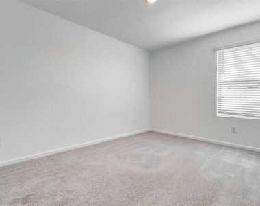 27030 Breakaway Lane - Photo Thumbnail 27