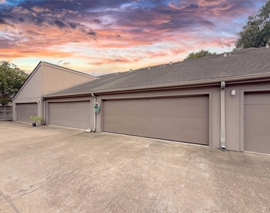 1201 Bering Drive - Photo Thumbnail 18