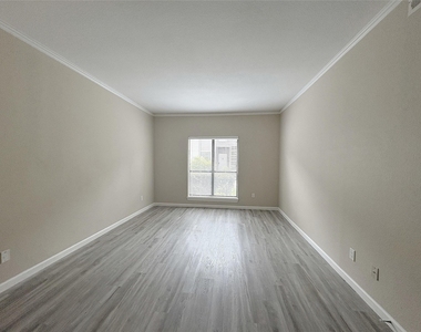 1201 Bering Drive - Photo Thumbnail 10