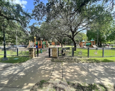 1201 Bering Drive - Photo Thumbnail 23