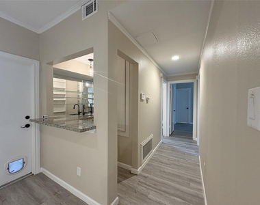 1201 Bering Drive - Photo Thumbnail 6