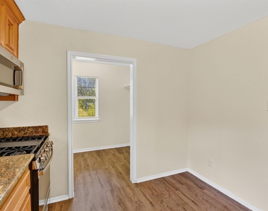 7013 Saint Augustine Street - Photo Thumbnail 15