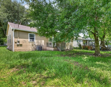 7013 Saint Augustine Street - Photo Thumbnail 34