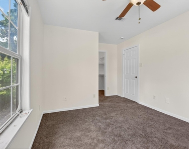 7013 Saint Augustine Street - Photo Thumbnail 19