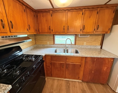 4514 W Cedar Bayou Lynchburg Road - Photo Thumbnail 9