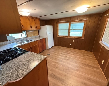 4514 W Cedar Bayou Lynchburg Road - Photo Thumbnail 7