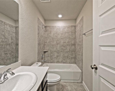 17502 Rosette Grass Drive - Photo Thumbnail 14