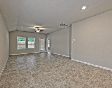 17502 Rosette Grass Drive - Photo Thumbnail 8