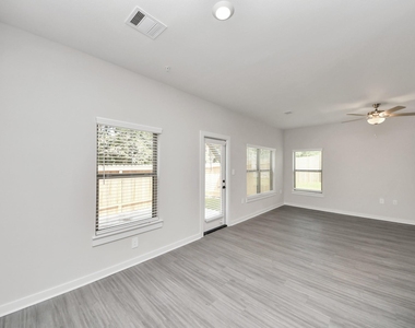 7711 Longmire Road - Photo Thumbnail 15