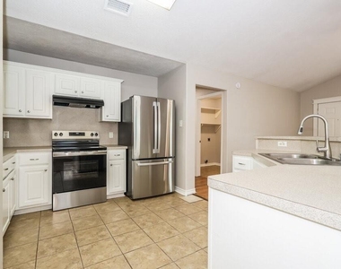 4723 Comal River Loop - Photo Thumbnail 5
