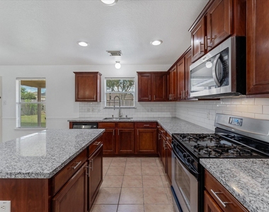 21335 Bella Dulce Court - Photo Thumbnail 14