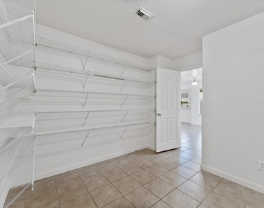 21335 Bella Dulce Court - Photo Thumbnail 17