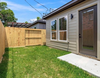 6624 Saint Augustine Street - Photo Thumbnail 2