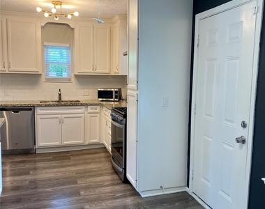 3427 Hadley Street - Photo Thumbnail 19