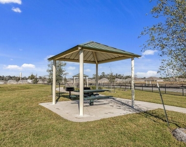 15648 Plum Brook Drive - Photo Thumbnail 19