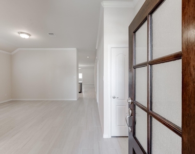 2414 Brich Manor Drive - Photo Thumbnail 2