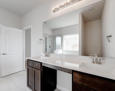 2414 Brich Manor Drive - Photo Thumbnail 23