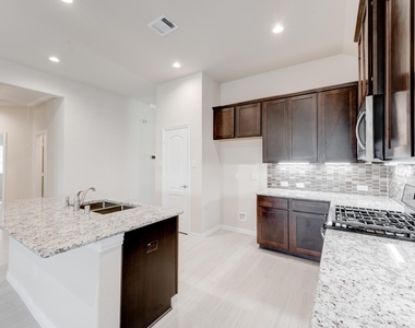 2414 Brich Manor Drive - Photo Thumbnail 12