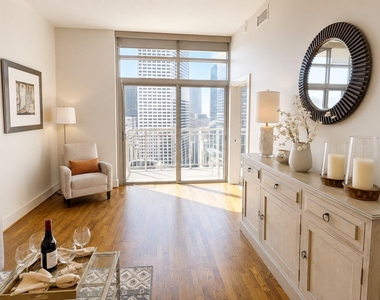 1400 Mckinney Street - Photo Thumbnail 11