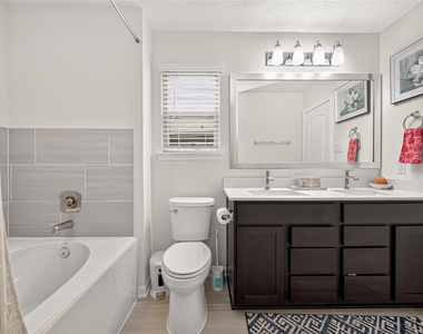 27571 Bello Bend Lane - Photo Thumbnail 32