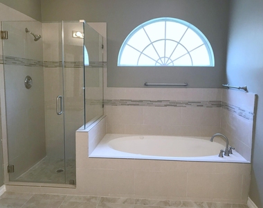 11514 Aspenway Drive - Photo Thumbnail 11