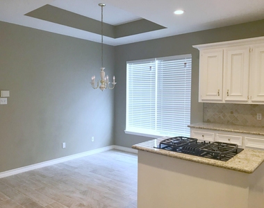 11514 Aspenway Drive - Photo Thumbnail 5