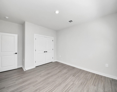 7711 Longmire Road - Photo Thumbnail 22