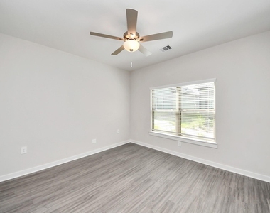 7711 Longmire Road - Photo Thumbnail 24