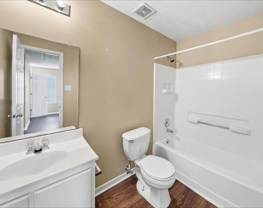 8002 Ginger Park Drive - Photo Thumbnail 14