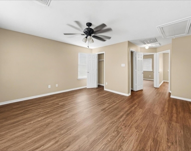 8002 Ginger Park Drive - Photo Thumbnail 8