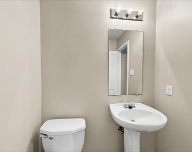 8002 Ginger Park Drive - Photo Thumbnail 7