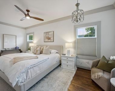 801 Walton Street - Photo Thumbnail 26