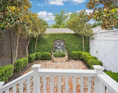 801 Walton Street - Photo Thumbnail 36