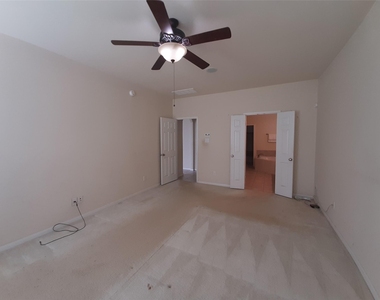 6002 Mangrove Falls Court - Photo Thumbnail 12