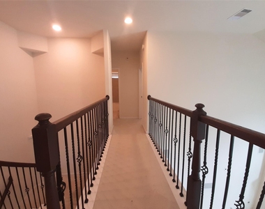 6002 Mangrove Falls Court - Photo Thumbnail 15