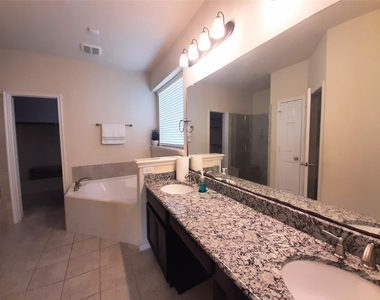 6002 Mangrove Falls Court - Photo Thumbnail 13