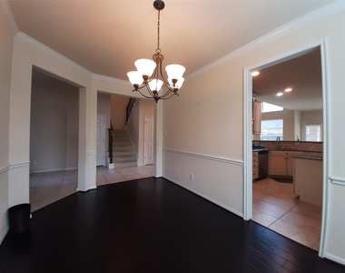 6002 Mangrove Falls Court - Photo Thumbnail 4