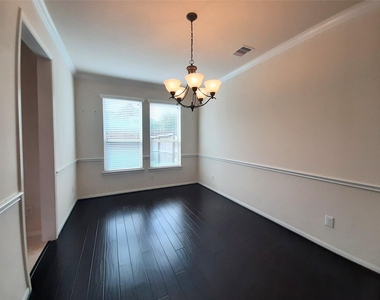 6002 Mangrove Falls Court - Photo Thumbnail 3