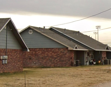 1205 Ne Mustang Drive - Photo Thumbnail 5
