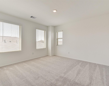 7418 Clover Chase Dr - Photo Thumbnail 25