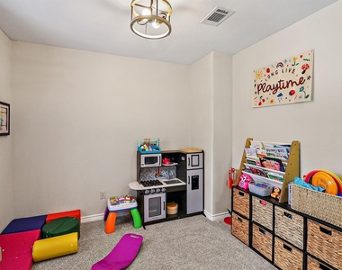 17502 Port O Call Street - Photo Thumbnail 26