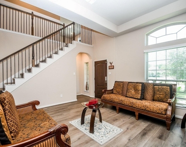 21024 Bracer Street - Photo Thumbnail 4