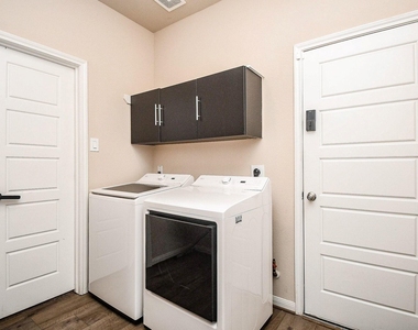 21024 Bracer Street - Photo Thumbnail 21